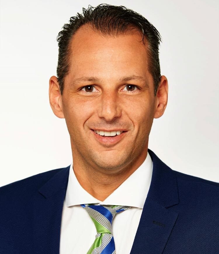 Benjamin Liebenstein Benjamin Liebenstein zertifizierter Sachverständiger und Immobiliengutachter nach DIN EN ISO/IEC 17024 schwerpunktmäßig im Kreis Boeblingen